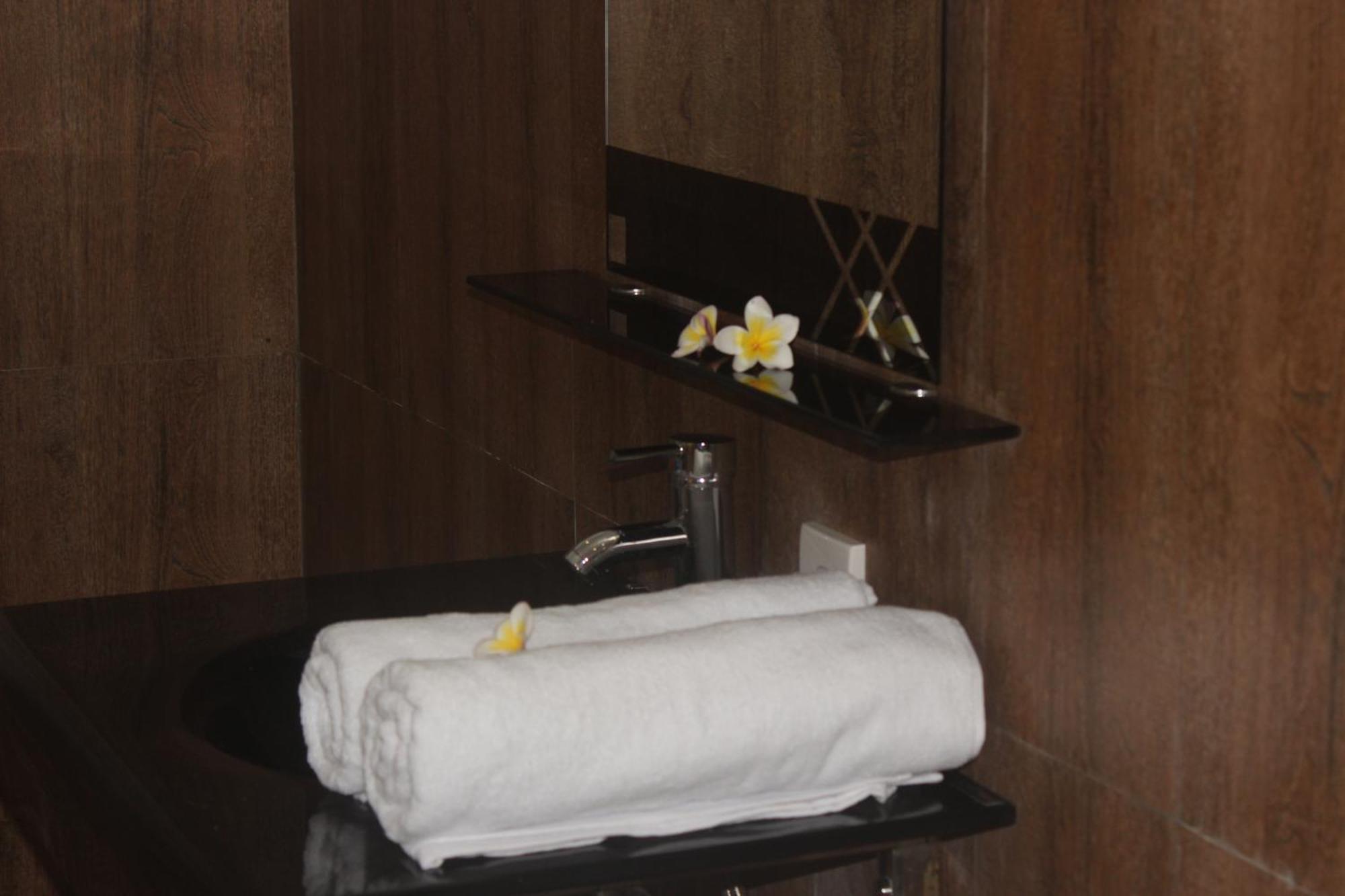 Silvy Guesthouse Canggu  Luaran gambar
