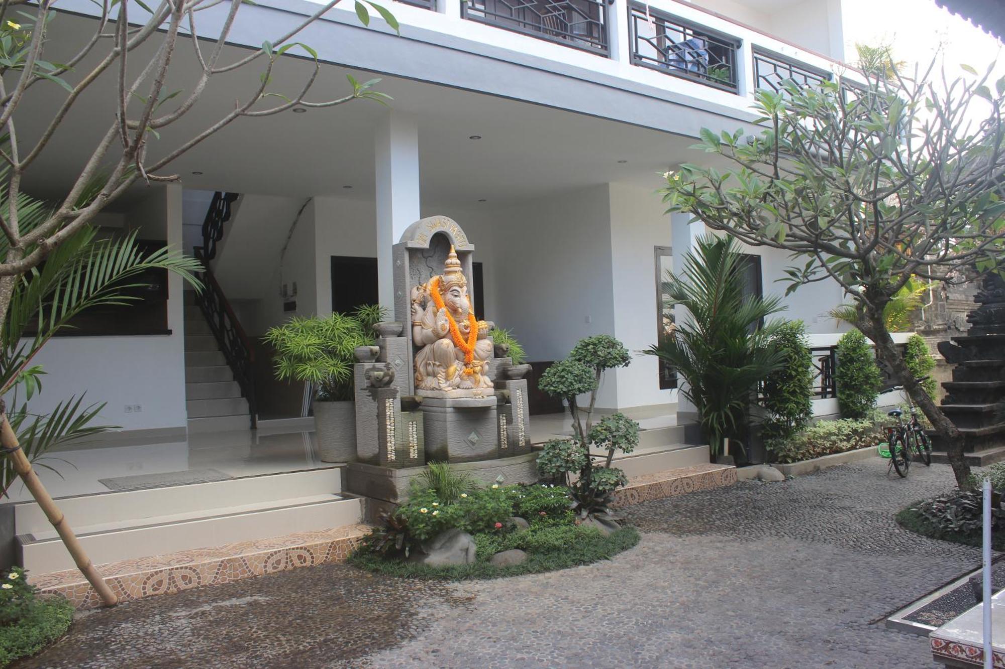 Silvy Guesthouse Canggu  Luaran gambar